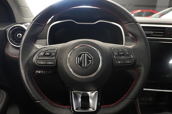 MG ZS 11 of 22