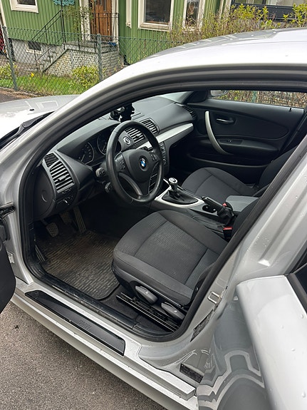 BMW 118d 6 of 10