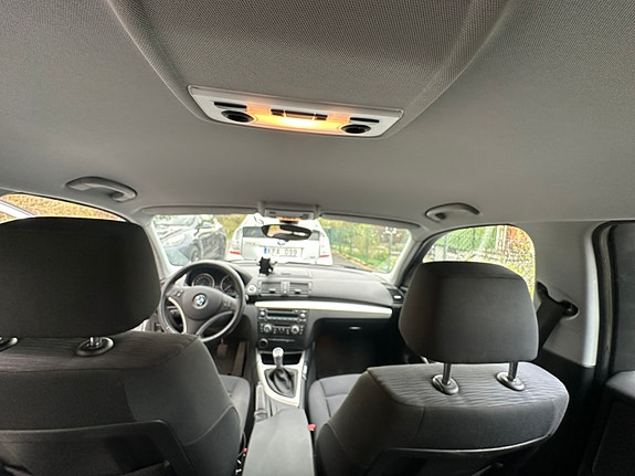 BMW 118d 8 of 10