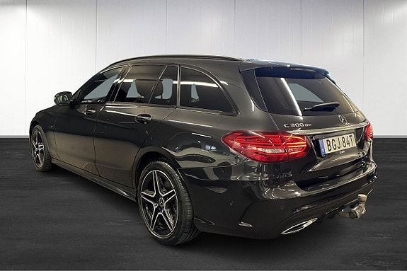 Mercedes-Benz C300 de 3 of 24
