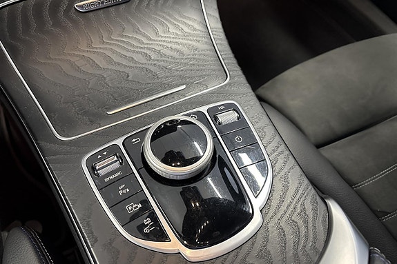 Mercedes-Benz C300 de 14 of 24