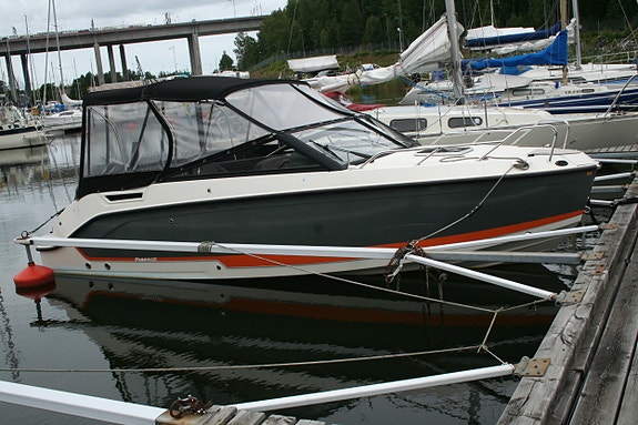 Uttern D65 2 of 9