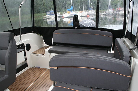 Uttern D65 3 of 9