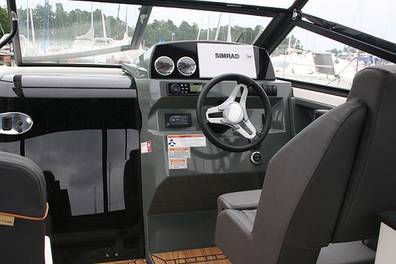 Uttern D65 5 of 9