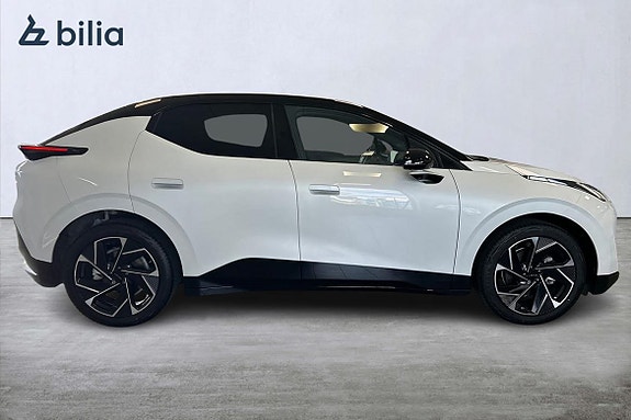 Lynk & Co 02 18 of 21