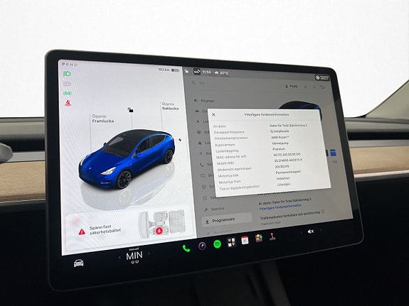 Tesla Model Y 22 of 30