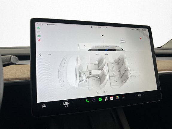 Tesla Model Y 18 of 30