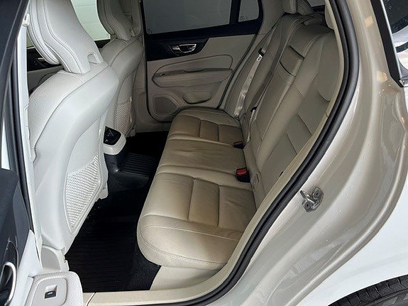 Volvo V60 6 of 11