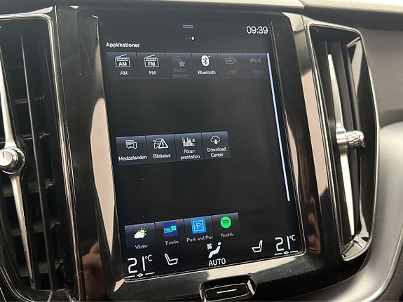Volvo XC60 21 of 30