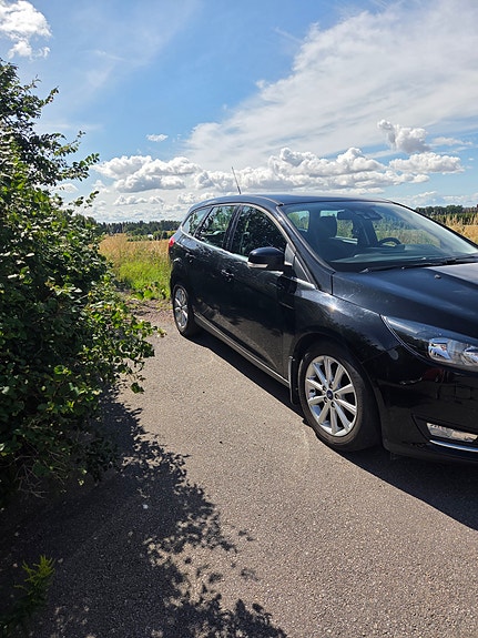 Ford Focus 2 of 11