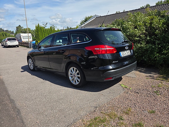 Ford Focus 4 of 11