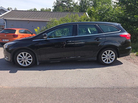 Ford Focus 3 of 11