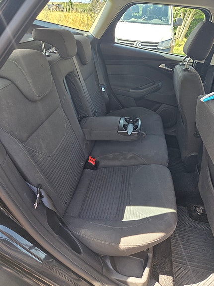 Ford Focus 9 of 11