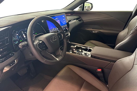 Lexus RX450h 8 of 26
