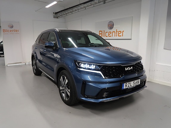 Kia Sorento 3 of 5
