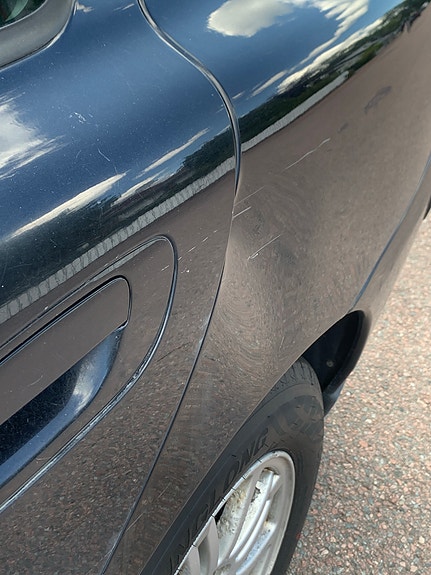 Volvo S60 2 of 5