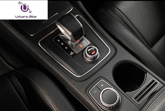 Mercedes-Benz A45 17 of 22