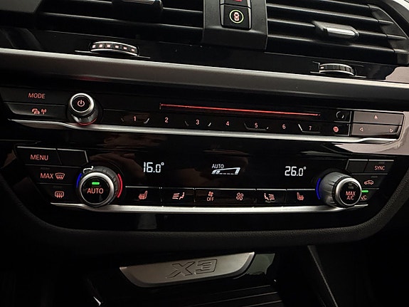BMW X3 26 of 30