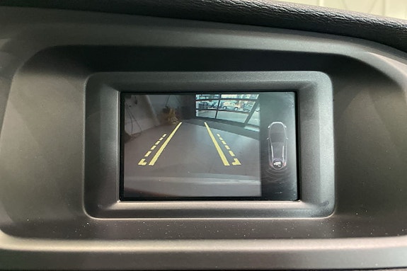 Volvo V40 Cross Country 18 of 18