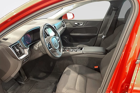 Volvo V60 4 of 5