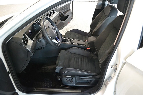 Volkswagen Passat 3 of 5