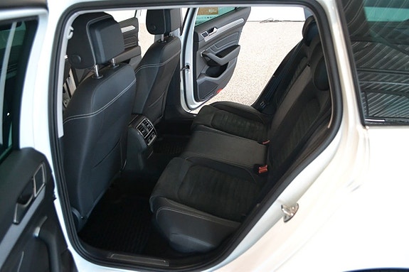 Volkswagen Passat 6 of 11