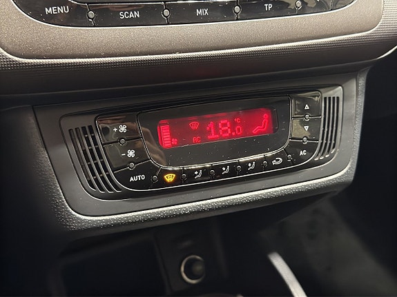Seat Ibiza 15 of 17