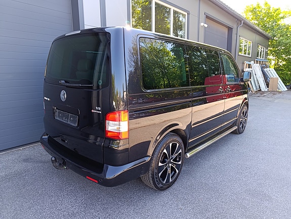 Volkswagen Multivan 5 of 5