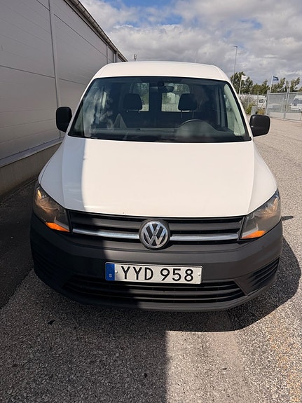 Volkswagen Caddy 2 of 5