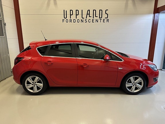 Opel Astra 2 of 5
