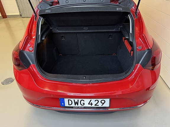 Opel Astra 4 of 5