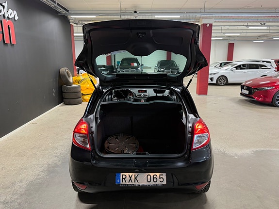 Renault Clio 5 of 16