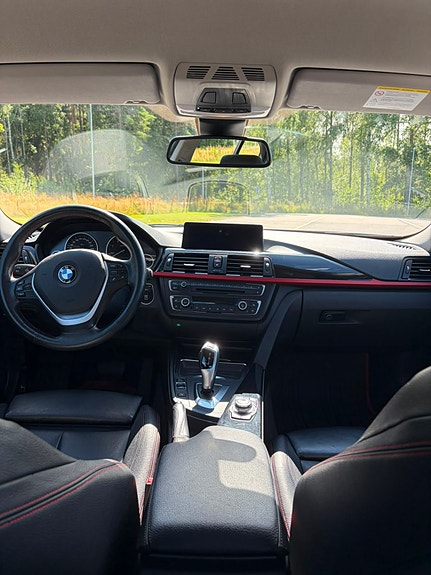 BMW 320d 3 of 3