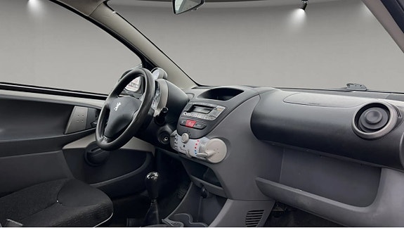 Peugeot 107 6 of 7