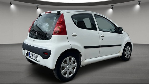 Peugeot 107 4 of 7