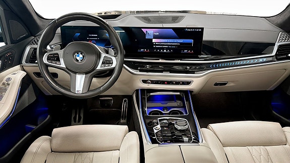 BMW X7 4 of 5