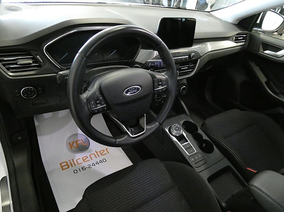 Ford Focus 10 of 16