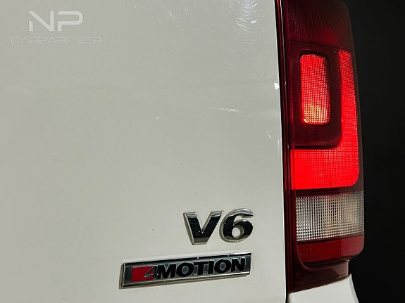 Volkswagen Amarok 8 of 25