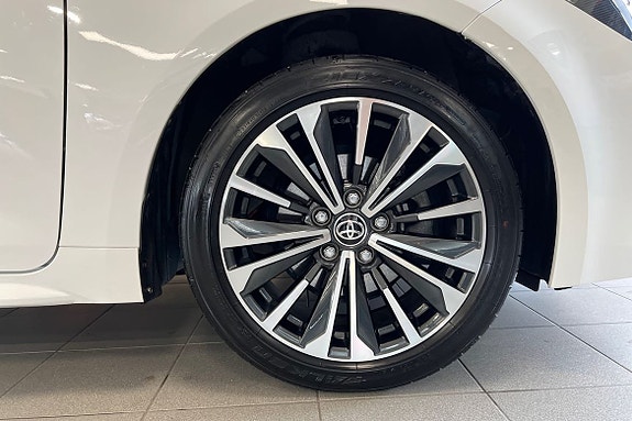 Toyota Corolla 17 of 21