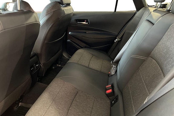 Toyota Corolla 13 of 21