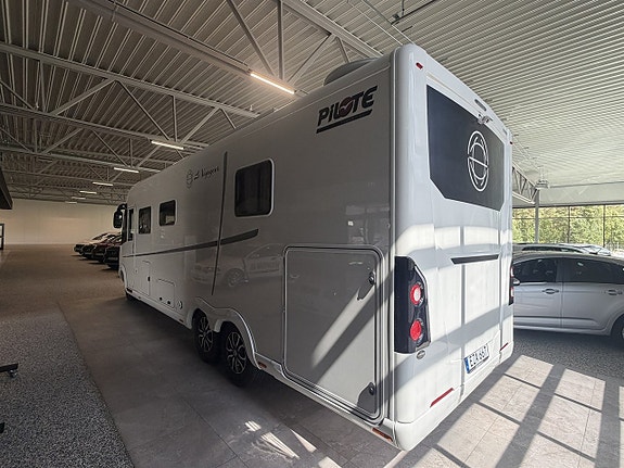 Pilote Le Voyageur 8.5 /3.0 177HK/HPC Stödben/ Lithium/Face2Face/MKT Fin 3 of 18