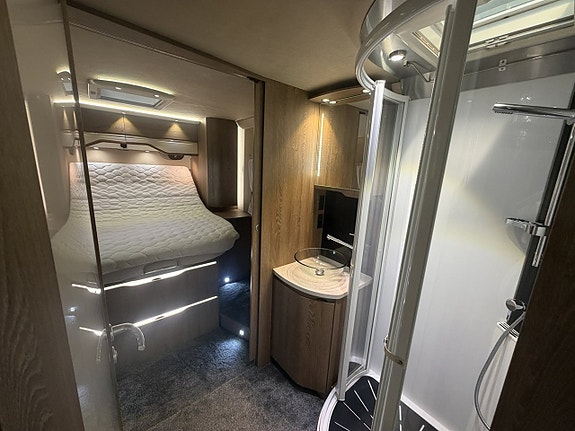 Pilote Le Voyageur 8.5 /3.0 177HK/HPC Stödben/ Lithium/Face2Face/MKT Fin 10 of 18