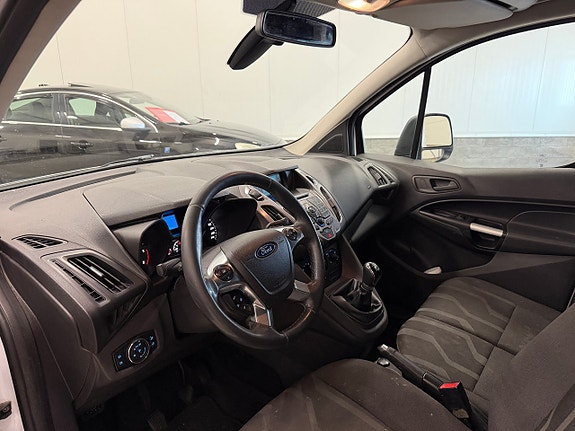 Ford Transit Connect 23 of 29