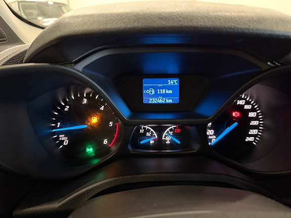 Ford Transit Connect 17 of 29