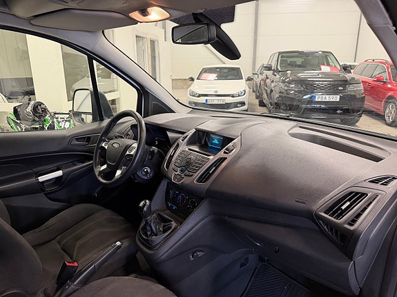 Ford Transit Connect 26 of 29