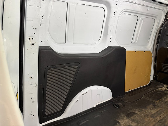 Ford Transit Connect 20 of 29