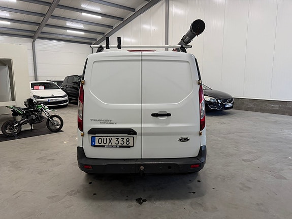 Ford Transit Connect 4 of 5