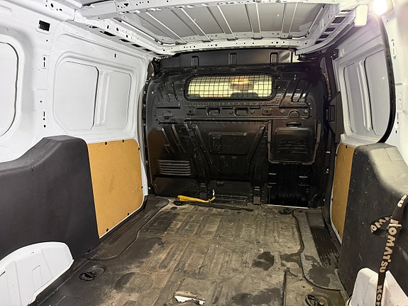 Ford Transit Connect 19 of 29