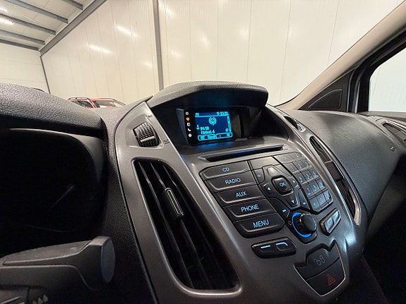 Ford Transit Connect 27 of 29