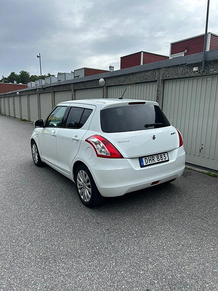 Suzuki Swift 4 of 5